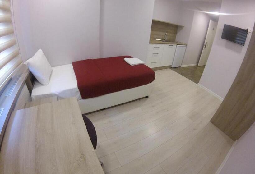 اتاق استاندارد یک نفره, Ucar Royal Hotel Ve Konferans Salonu