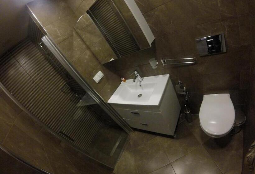 اتاق استاندارد یک نفره, Ucar Royal Hotel Ve Konferans Salonu