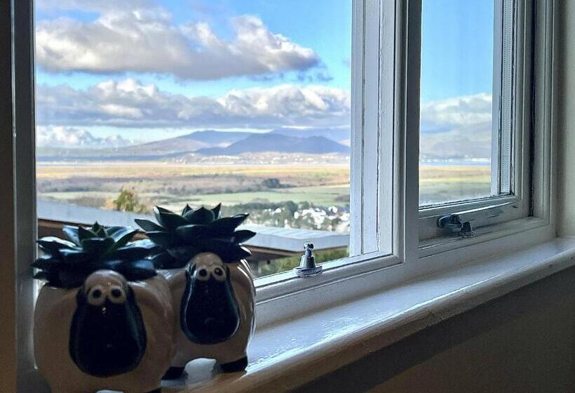 חדר סטנדרט עם מיטת קינג, Castle Cottage Inn