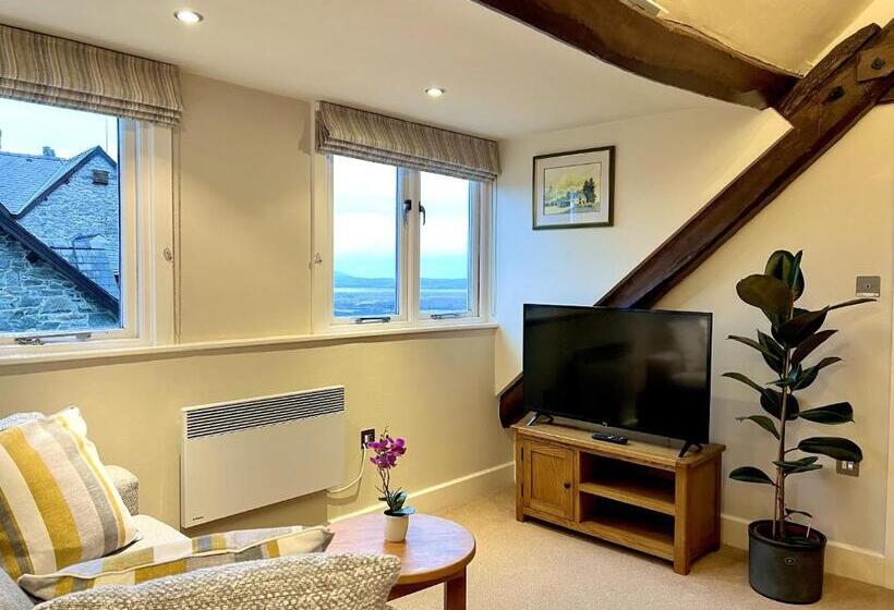 חדר סטנדרט עם מיטת קינג, Castle Cottage Inn