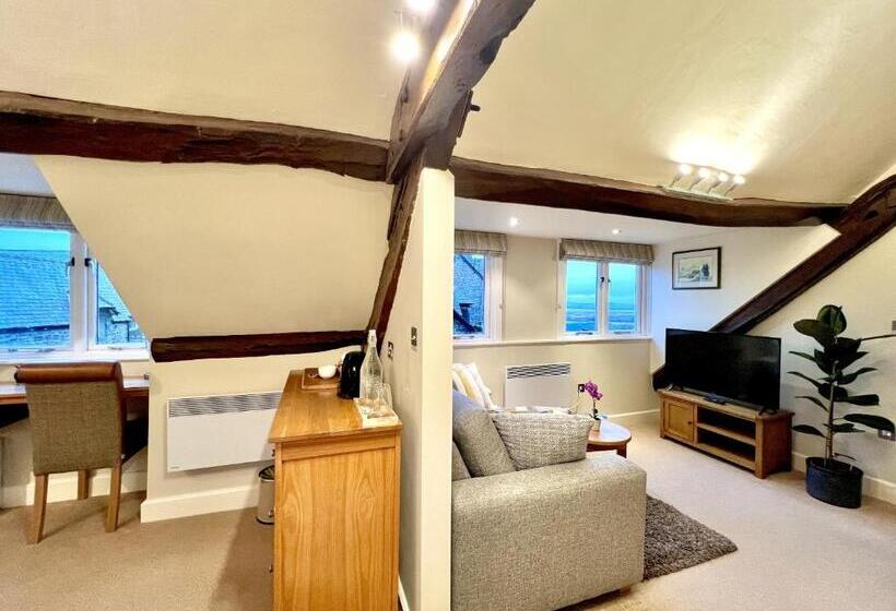 חדר סטנדרט עם מיטת קינג, Castle Cottage Inn