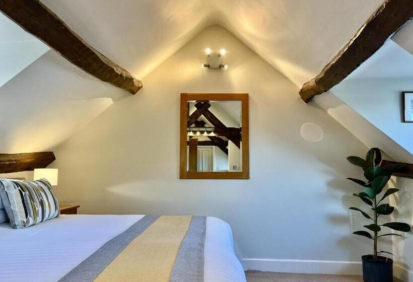 חדר סטנדרט עם מיטת קינג, Castle Cottage Inn