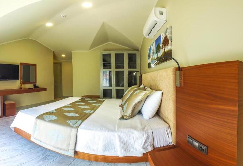 Семейный Номер, Gocek Centre