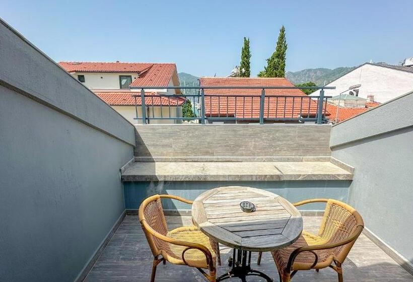 Номер Стандарт, Gocek Centre