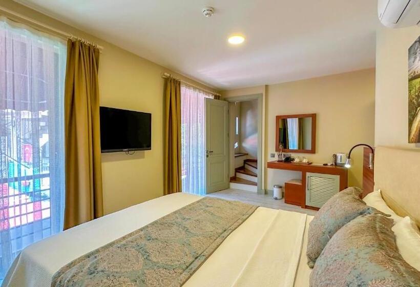 Семейный Номер, Gocek Centre