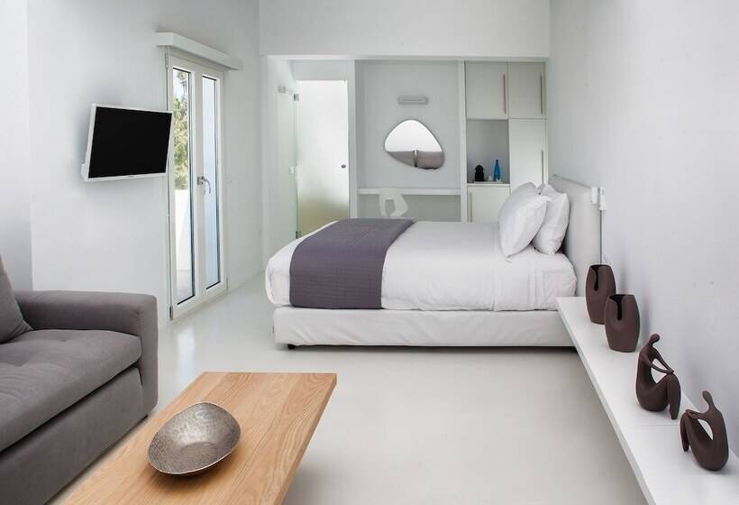 Studio Executive, Pasithea Suites