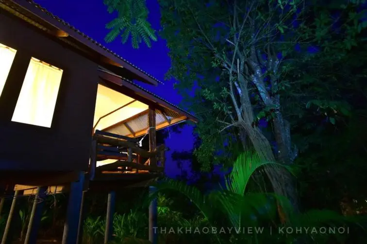 スタンダードバンガロー, Tha Khao Bay View Bungalow