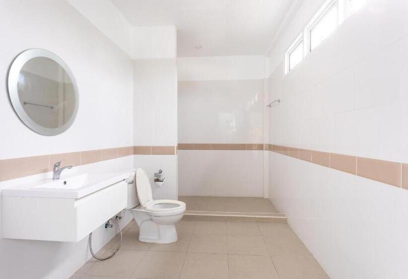 اتاق لوکس خانوادگی, Bw Thai Art Style