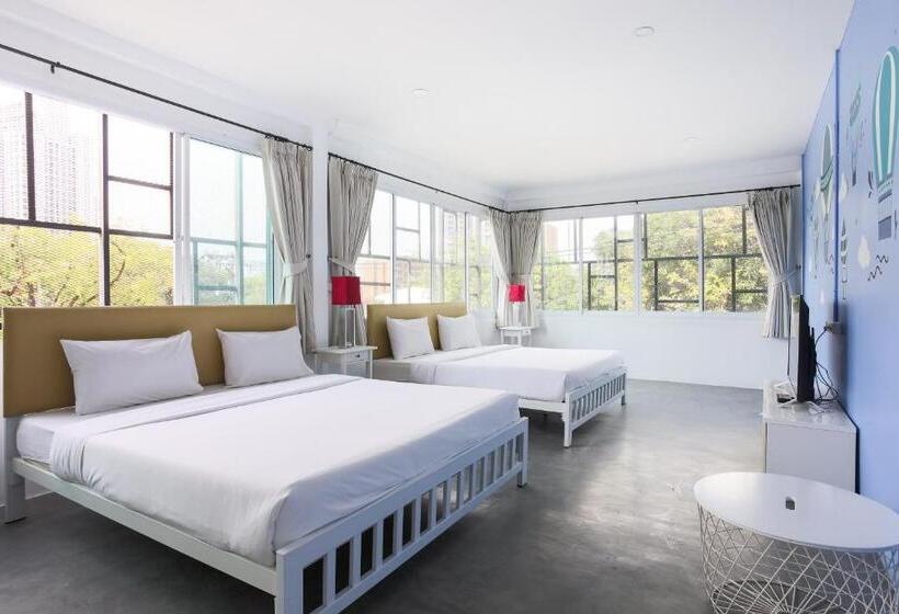 اتاق لوکس خانوادگی, Bw Thai Art Style