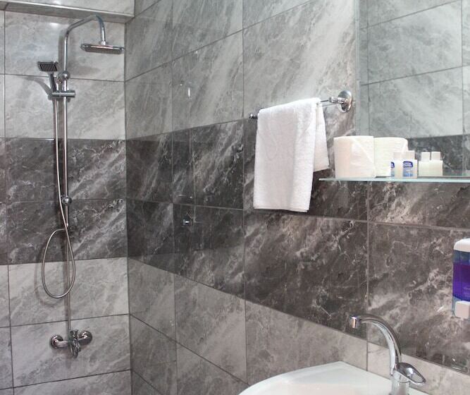 اتاق استاندارد, Efehan