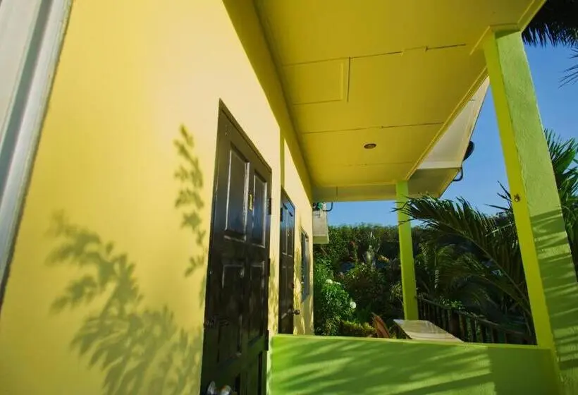 キングサイズベッドのスタンダードルーム, Sea View Resort