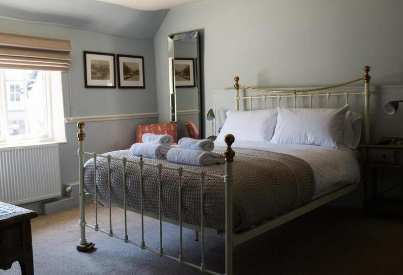 标准间, The Woolpack