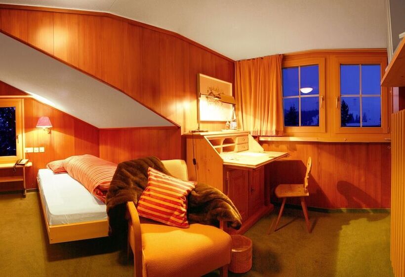 标准单人间, Arlenwald