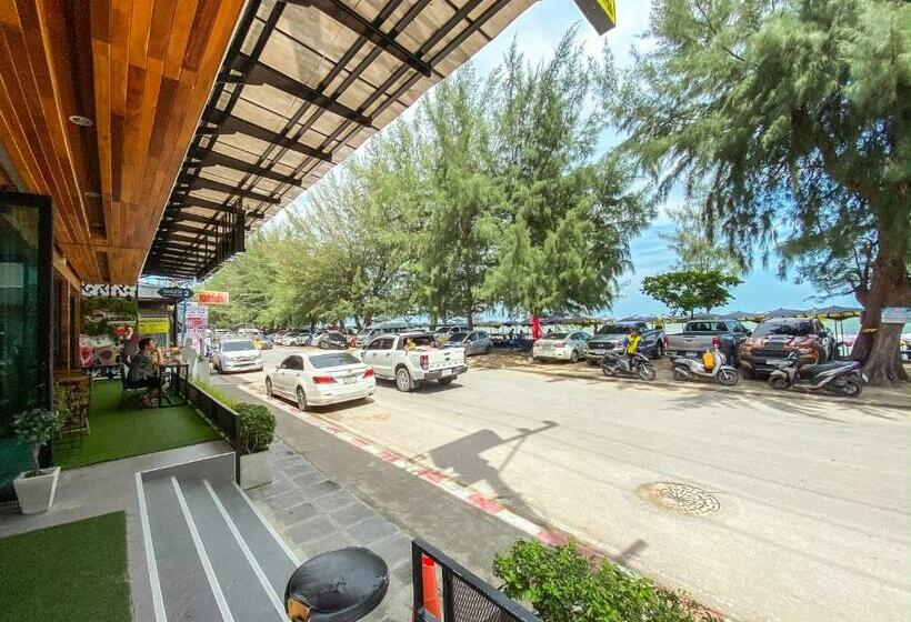 Deluxe Rum Havsutsikt med Balkong, Irin Beach Chaam