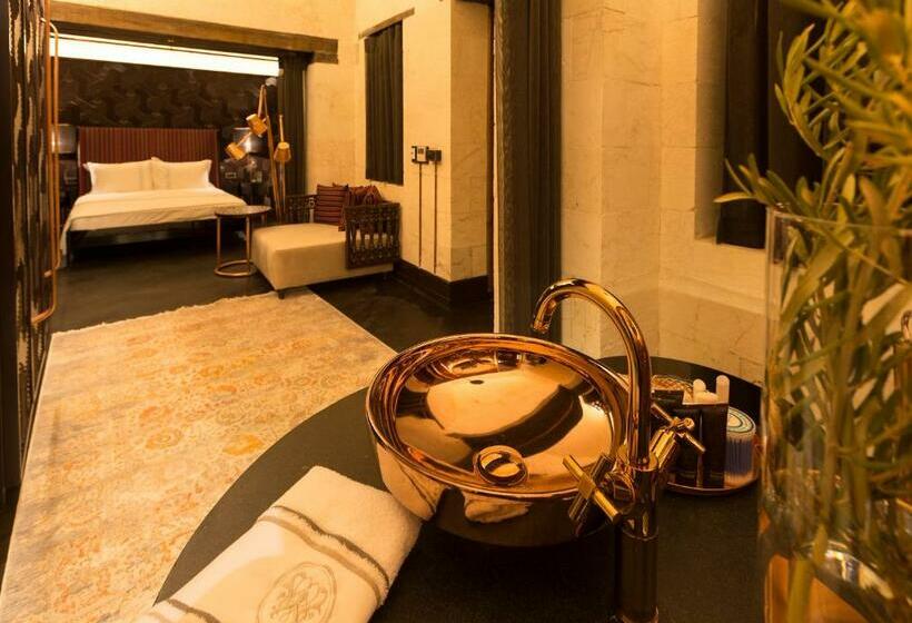 سوییت لوکس, Hsvhn Hotel Hışvahan