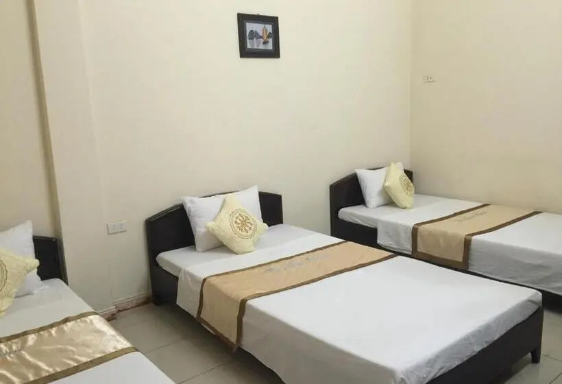 اتاق استاندارد سه نفره, Thu Guest House
