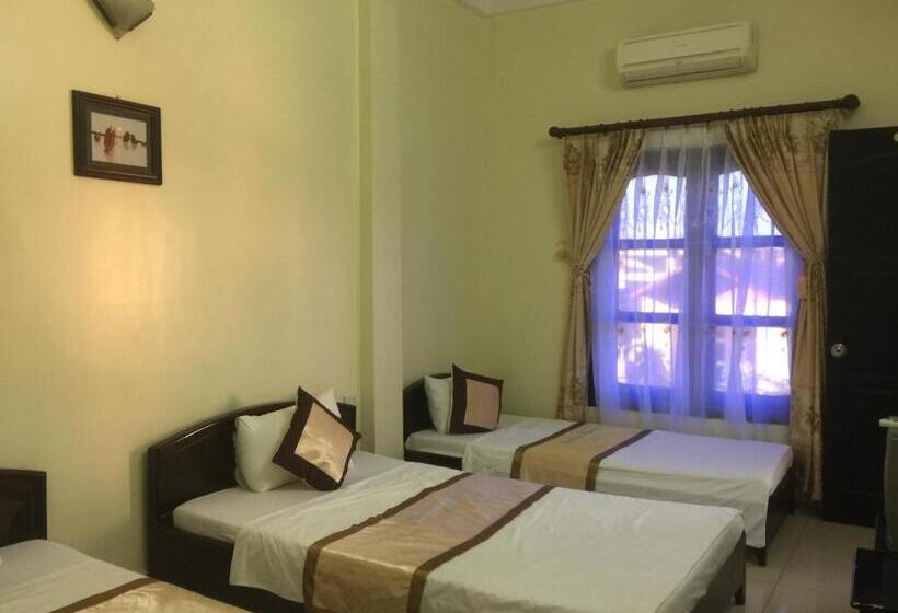 اتاق استاندارد سه نفره, Thu Guest House