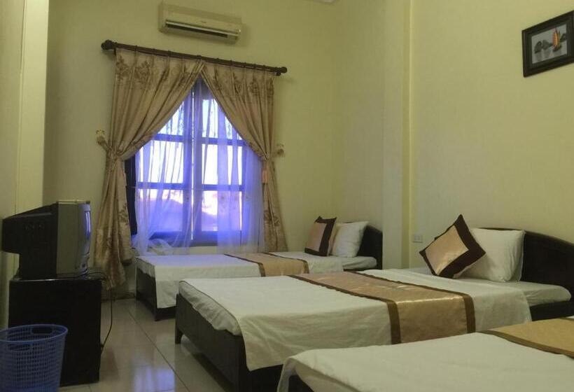 اتاق استاندارد سه نفره, Thu Guest House