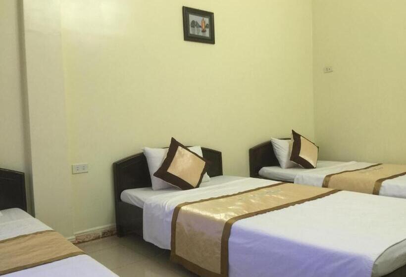 اتاق استاندارد سه نفره, Thu Guest House