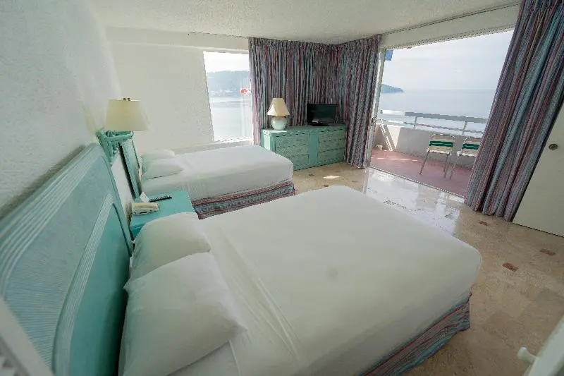 اتاق استاندارد سه نفره, Thu Guest House
