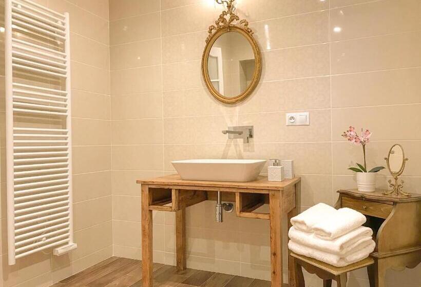 테라스 스위트, Domaine De La Brave