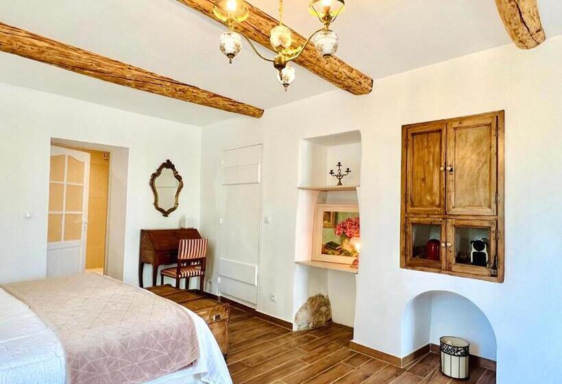 테라스 스위트, Domaine De La Brave