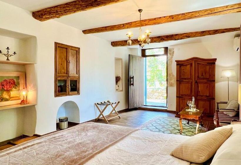 테라스 스위트, Domaine De La Brave