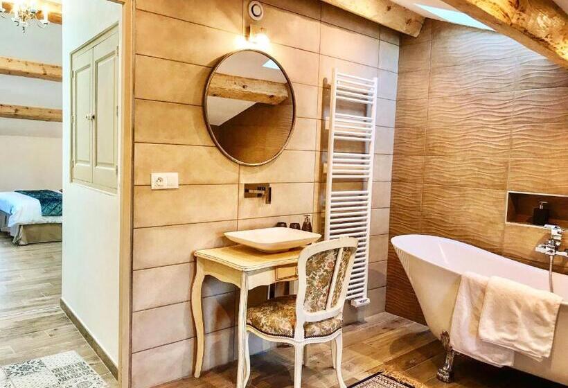 산 전망 스위트, Domaine De La Brave