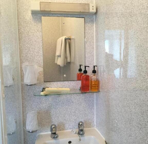 Номер Стандарт, Haven House