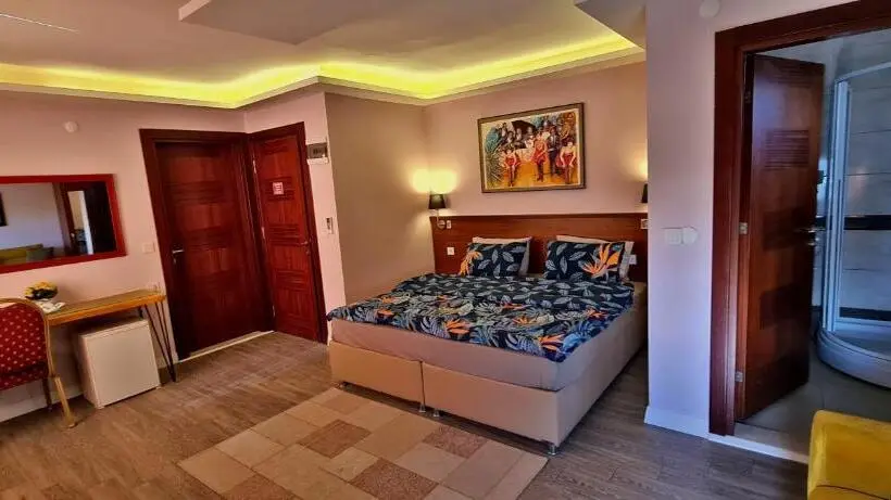 اتاق سه نفره دلوکس با چشم‌انداز دریا, Malena Boutique Otel
