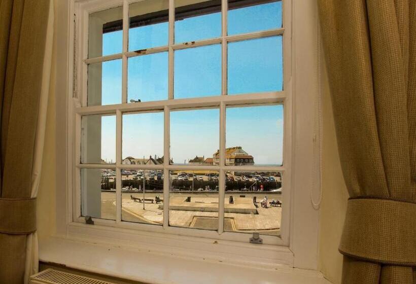 标准间, The George