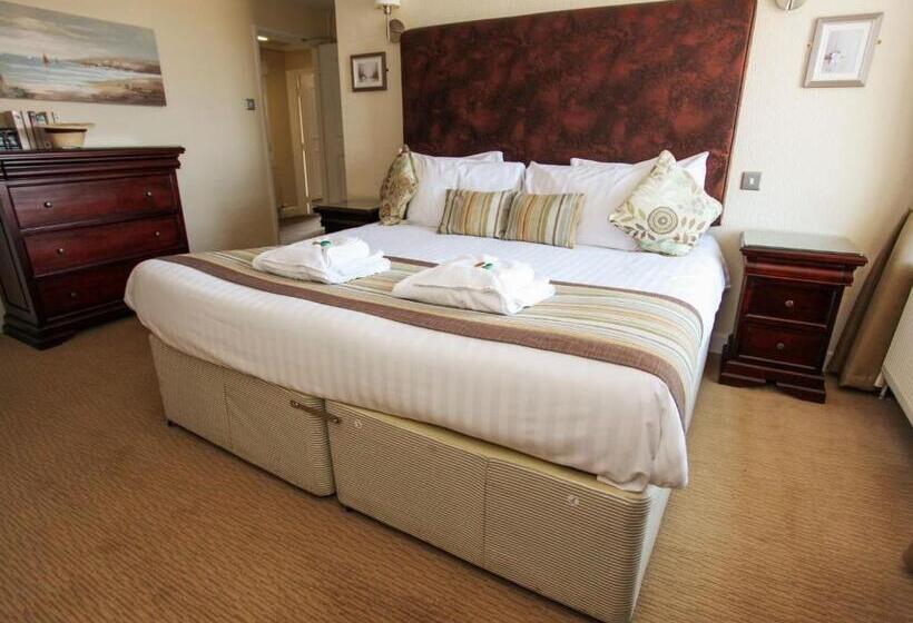 标准间, The George