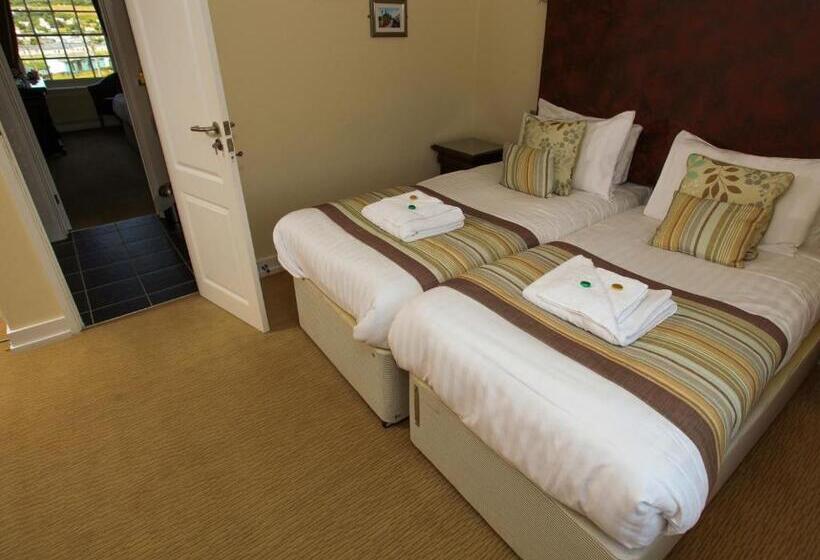 四人标准间, The George