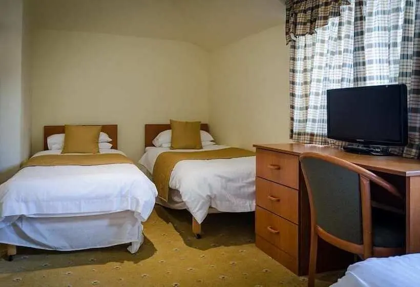 Perhehuone, Thrums Hotel, Kirriemuir