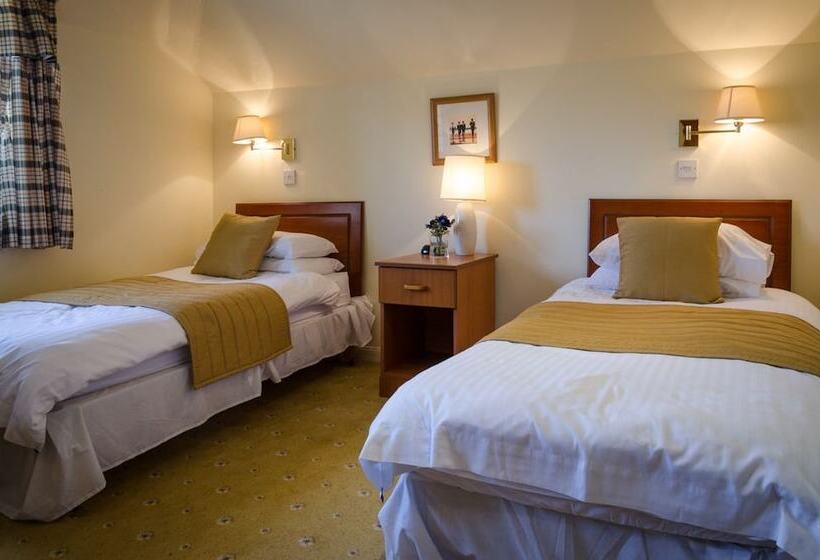 חדר משפחתי, Thrums Hotel, Kirriemuir