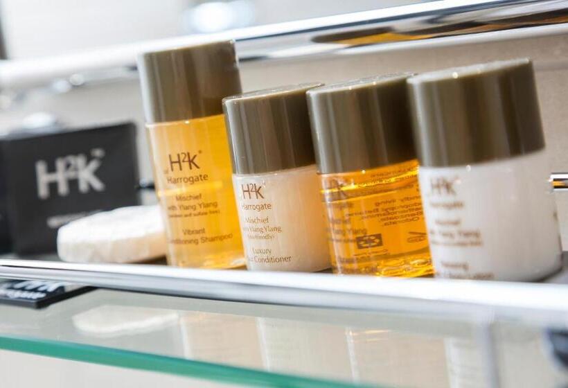 اتاق سوپریور, Timble Inn