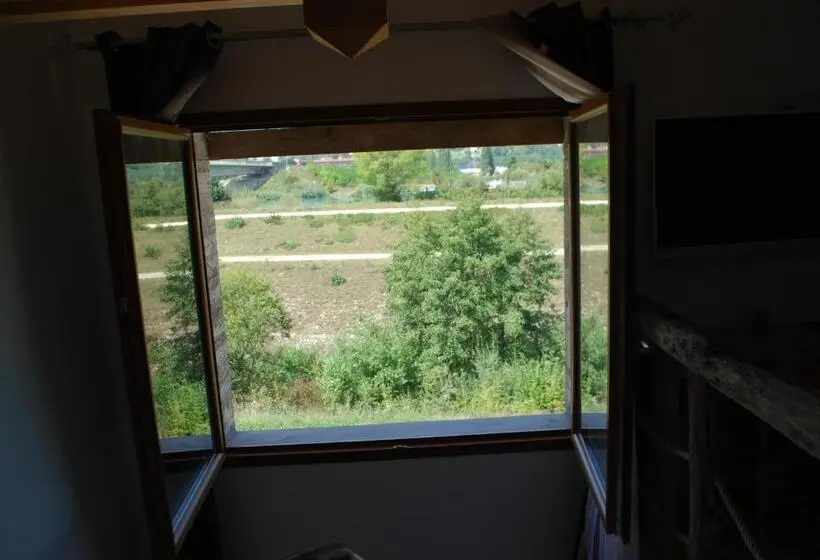 ファミリールーム, La Ferme De Coron