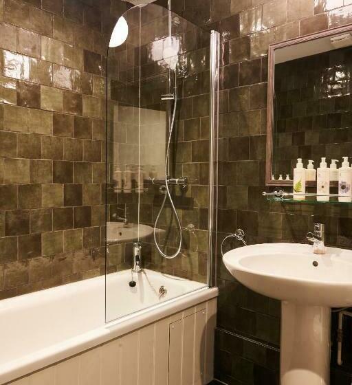 غرفة قياسية, The Kings Arms