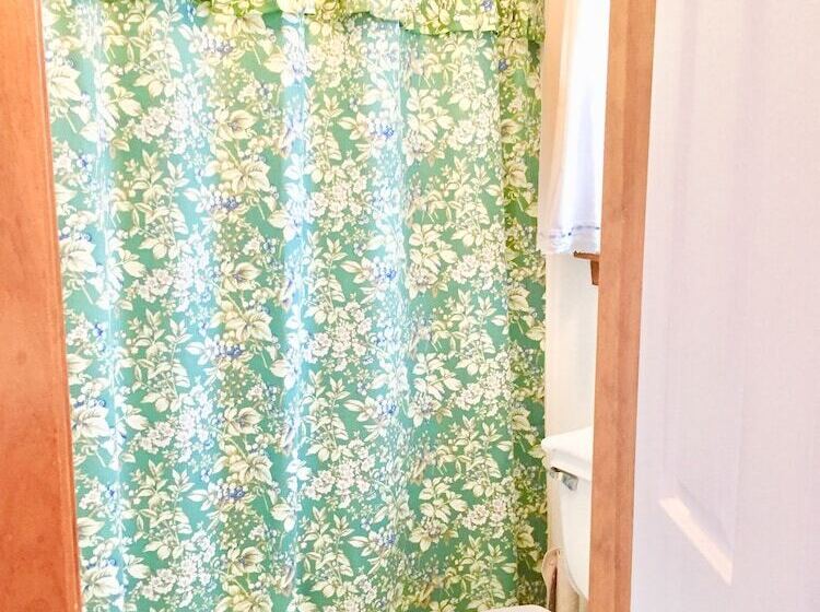 اتاق استاندارد با چشمانداز دریا, Moody S Motel And Cottages