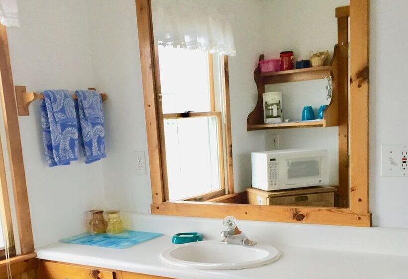 اتاق استاندارد با چشمانداز دریا, Moody S Motel And Cottages