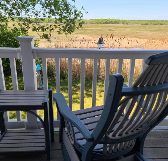 اتاق استاندارد با تخت بزرگ, Moody S Motel And Cottages