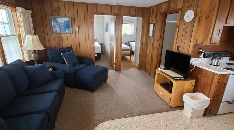 سوئیت 2 خوابه, Moody S Motel And Cottages