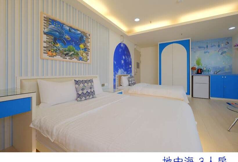 اتاق استاندارد سه نفره, 85 Asia