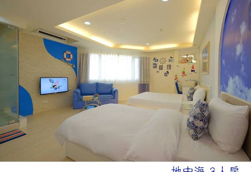 اتاق استاندارد سه نفره, 85 Asia