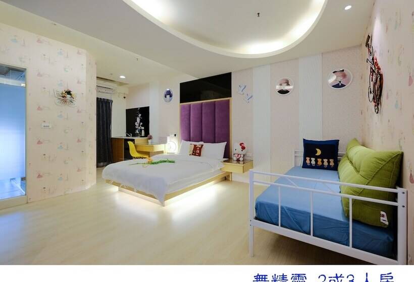 اتاق استاندارد سه نفره, 85 Asia