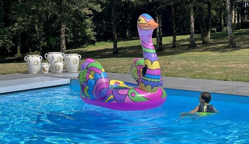 标准房带园景, Domaine Georges V