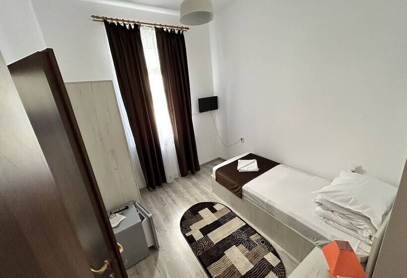 标准单人间, Continental City Center