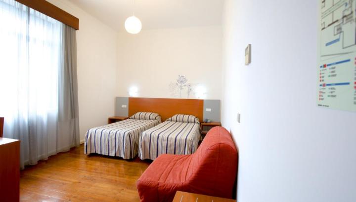 חדר סטנדרט לשלושה, Flora Monte Real