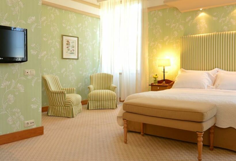 اتاق سوپریور خانوادگی, Pousada De Viana Do Castelo