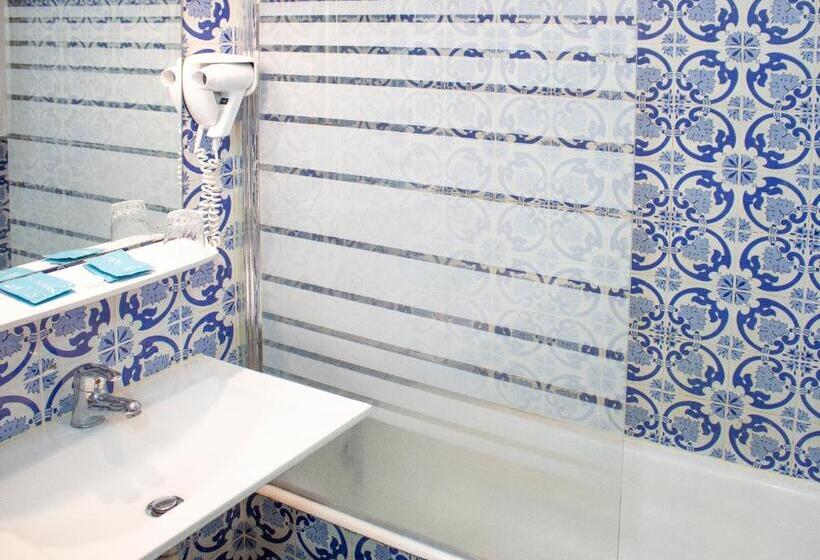 ファミリールーム, Rainha Santa Isabel   óbidos History